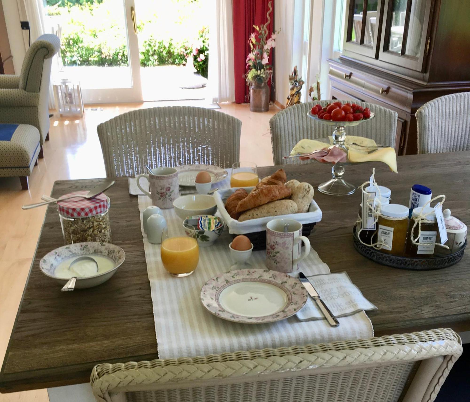Bed And Breakfast De Lijster Zuid-Scharwoude Buitenkant foto